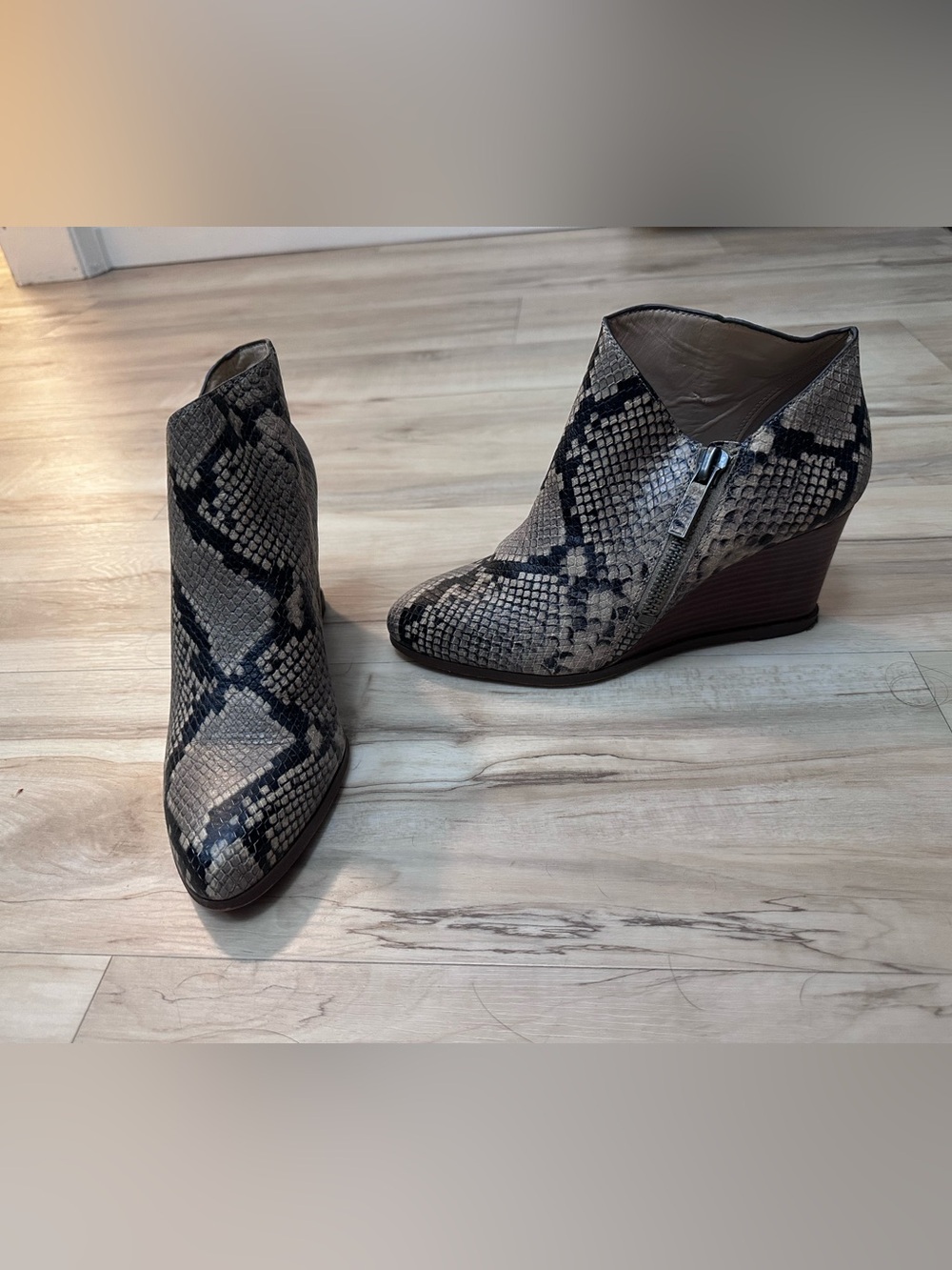 STATE Gray Snake-Print Wedge Ankle Boots 8.5 size from Nordstrom Rack